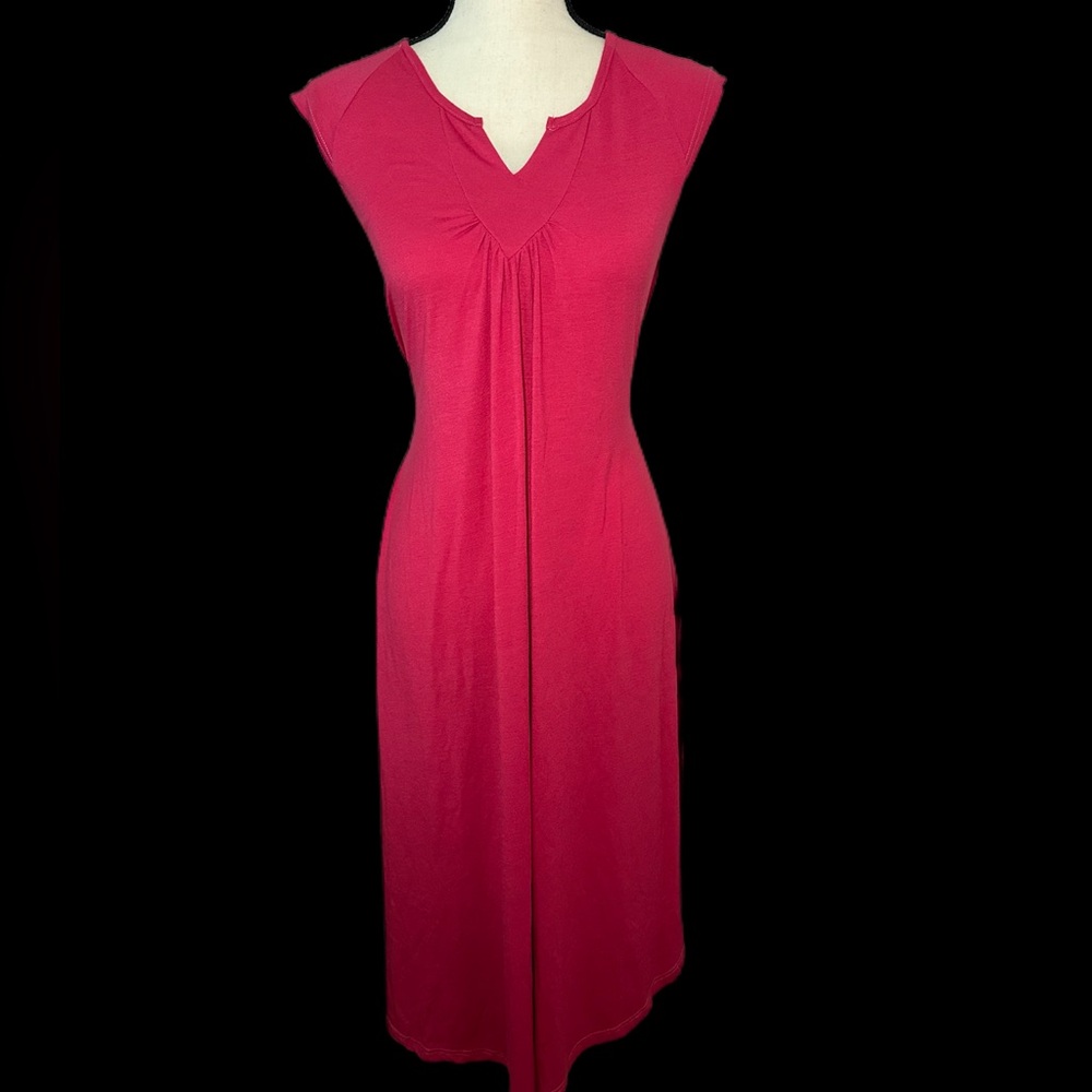 Elegant Pink Sleeveless Dress